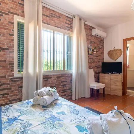 Monolocale In D Enza Pool Holiday home Santa Maria Del Focallo